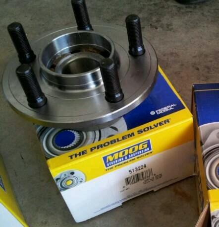 Front wagner hub bearing left or right 513224 dodge magnum r/t **brand new**