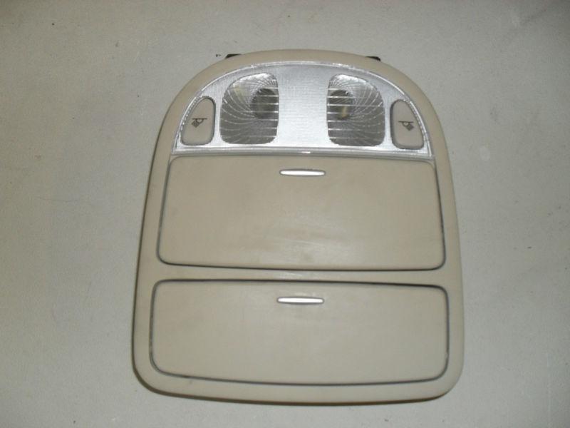 Buy 2007 2011 HYUNDAI SANTA FE OVERHEAD CONSOLE SUNGLASS READING LIGHT OEM S0005 in Concord