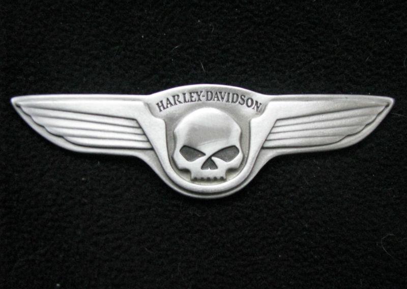 Harley-davidson motor medallion skull & wings   plaque  