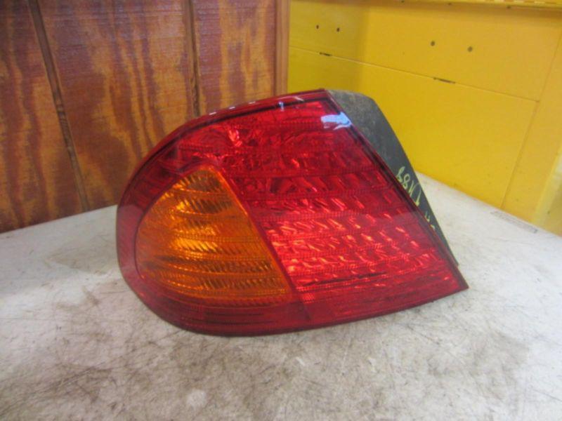 Toyota avalon l taillight quarter panel mounted, l. 00 01 02