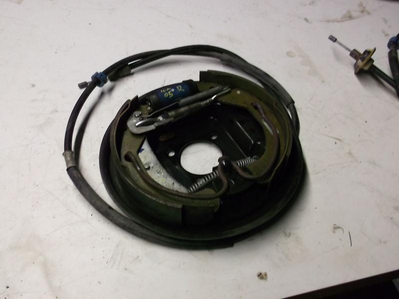 2005 saturn ion rear right brake assembly w/cable