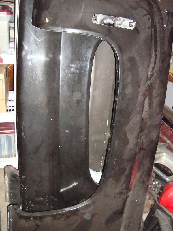 Nos gm 1981-87 chevy pickup fender pass side