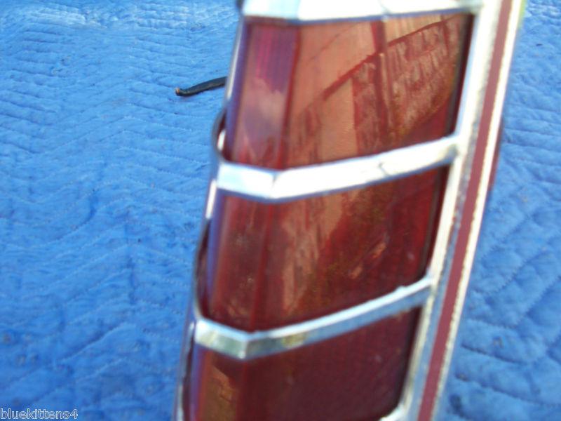 1978 MARK V LEFT CRACKED TAILLIGHT OEM USED ORIGINAL LINCOLN FORD PART WEAR, US $76.00, image 4