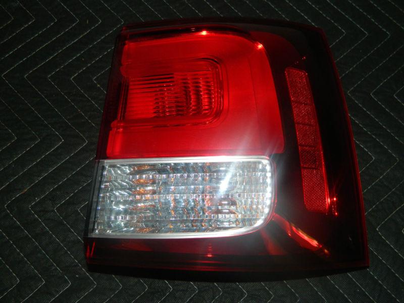 OEM 2014 KIA SORENTO RIGHT / PASSENGER SIDE TAIL LIGHT ASSEMBLY, US $135.00, image 3