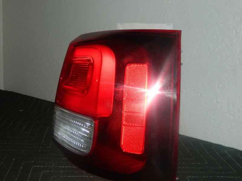 OEM 2014 KIA SORENTO RIGHT / PASSENGER SIDE TAIL LIGHT ASSEMBLY, US $135.00, image 4