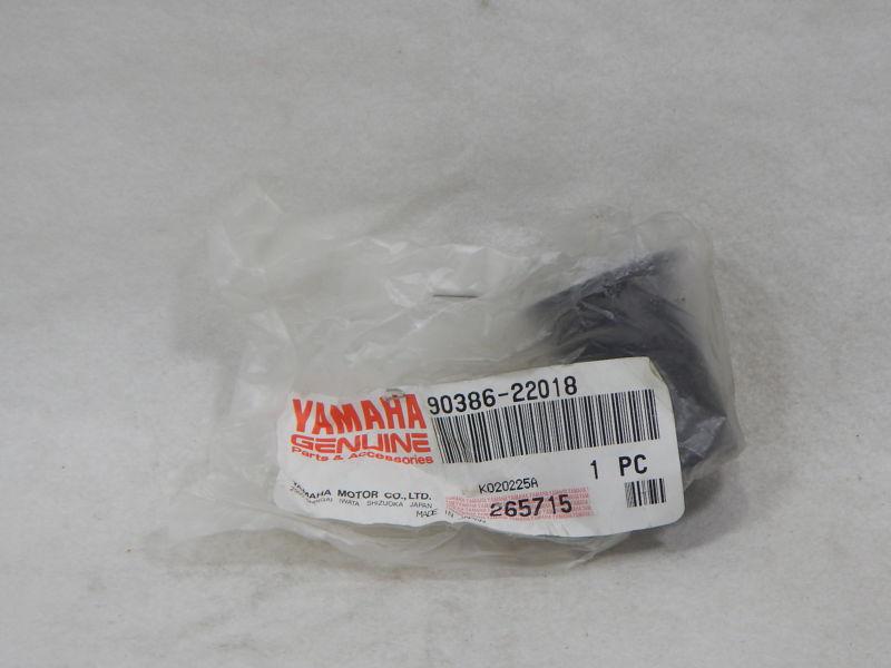 Yamaha 90386-22018 bushing *new
