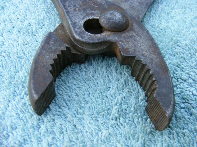 Vintage Lectrolite slip joint pliers No 218 8-1/4