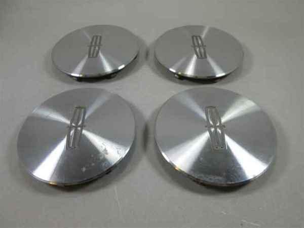 95 96 97 town car set of 4 center caps w/logo 16" oem