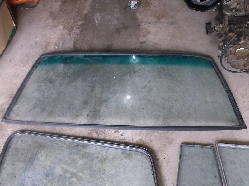 Fj60 fj62 windshield landcruiser glass toyota