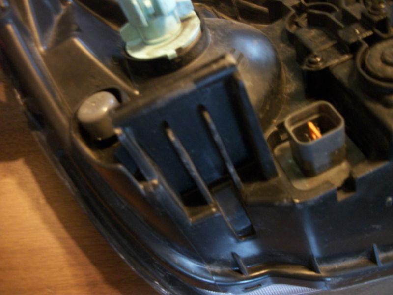 2005 Kia Spectra Left Headlight Black Bezel OEM, US $50.00, image 11