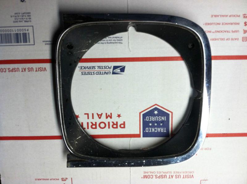 1971 1972 chevelle ss  head light trim