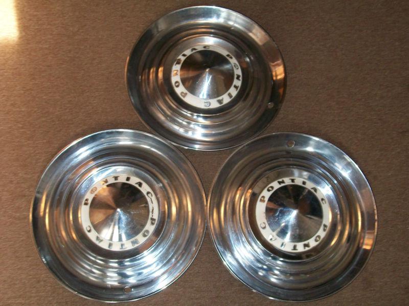 1954 pontiac hubcaps 