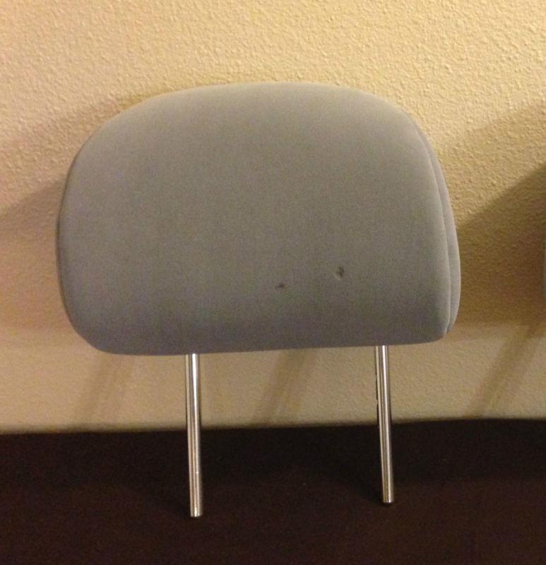 Toyota camry oem headrest, front left, gry ash. works for 2007-2011 07-11
