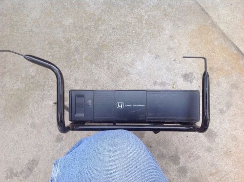 2000 oem honda civic trunk mounted cd changer with mounting bracket