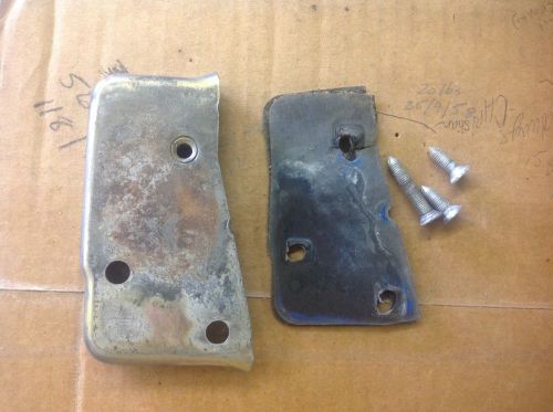 Mgb door latch striker right side