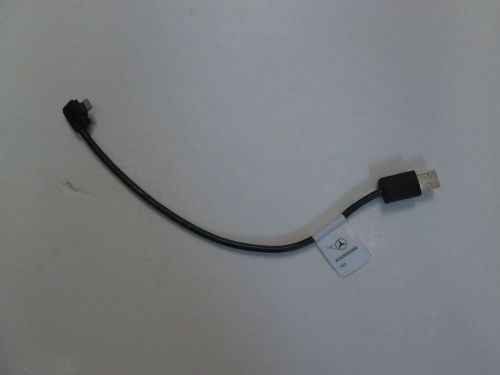 Mercedes benz media interface lightning connecting cable p/n a2228200300 used