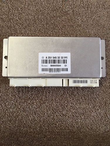 Mercedes benz gl320 x164 w164 air suspension control unit item # a2515453232