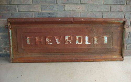Vintage 1955 chevrolet tailgate original 1954 1956 1957 58 59, for bench, truck