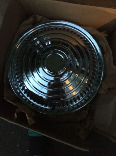 1972-70 pontiac hubcaps set of three