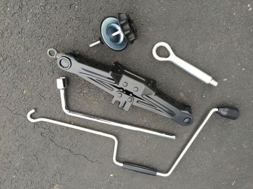 2007 - 2012 lexus ls460 black tool kit jack oem 4/27-28