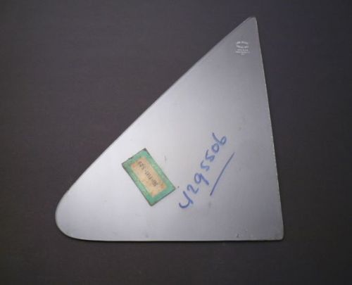 Fiat seat 133 left front vent window glass nos new