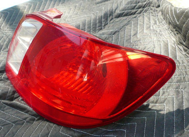 Find KIA RIO OEM PASSENGER RIGHT SIDE TAIL LIGHT LAMP 2006 2007 2008