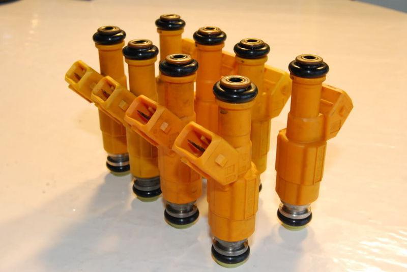 Fuel injectors set crown victoria police interceptor pi