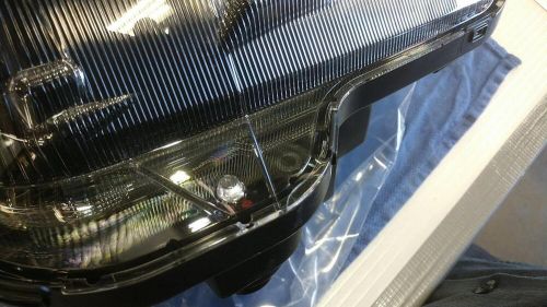 Headlight  for tucson oem right assy 92102cw150 lens chip