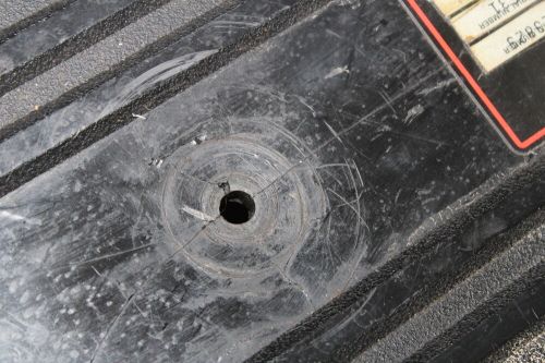 92 wellcraft mercruiser 19&#039; engine motor cover