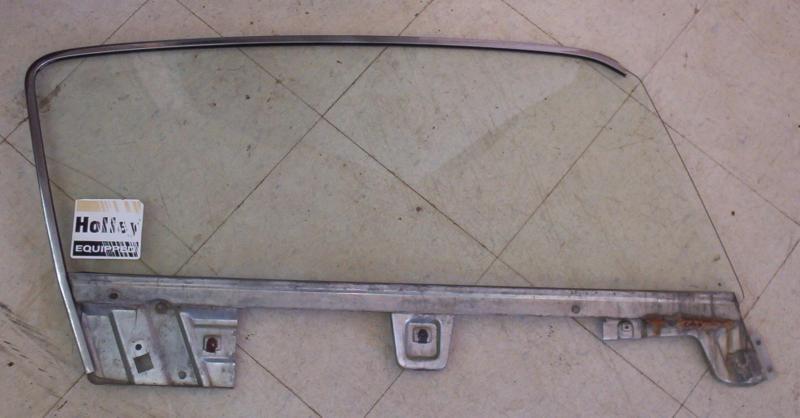 1967-68 ford mustang fastback rh passengers side door window glass frame shelby
