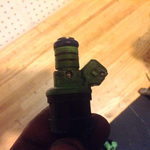 Find Ford 42 Ibs Fuel Injectors Mustang Camaro Dodge in Abingdon