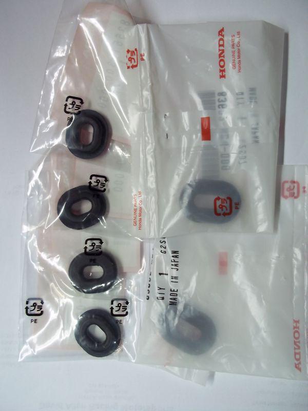  83-86  honda v65 magna side cover grommets new oem