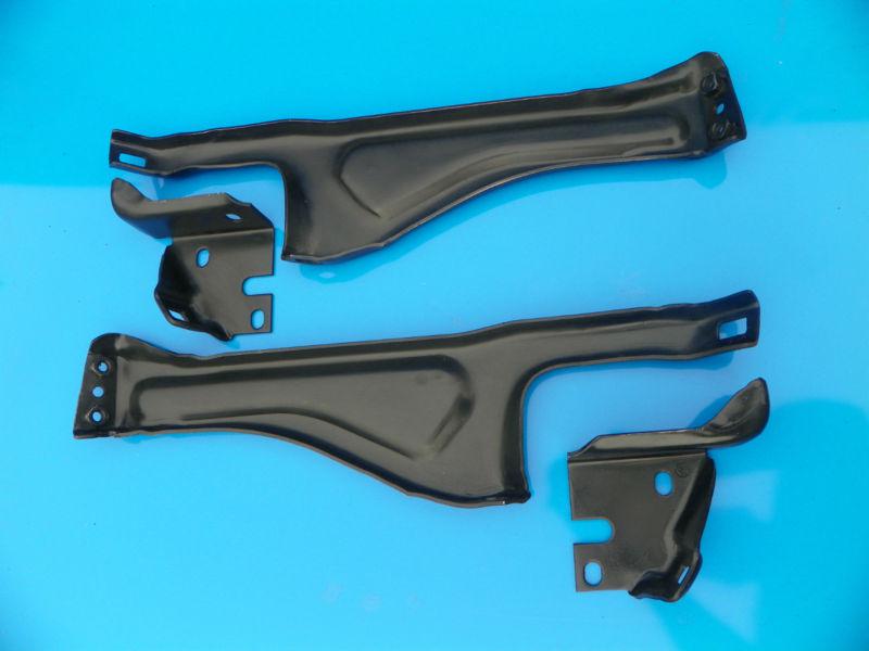 81-87 chevy gmc truck front bumper bracket set r & l 4 pc oem gm part