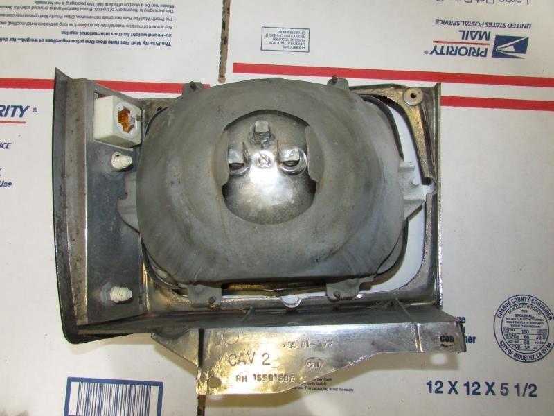 82-87 88 89 90 91 92 93 S10 PICKUP PASSENGER RIGHT RH R. HEADLIGHT W/CHROME TRIM, US $45.00, image 5