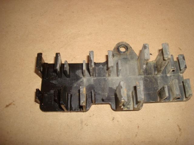 1980 yamaha xs850 connector holder
