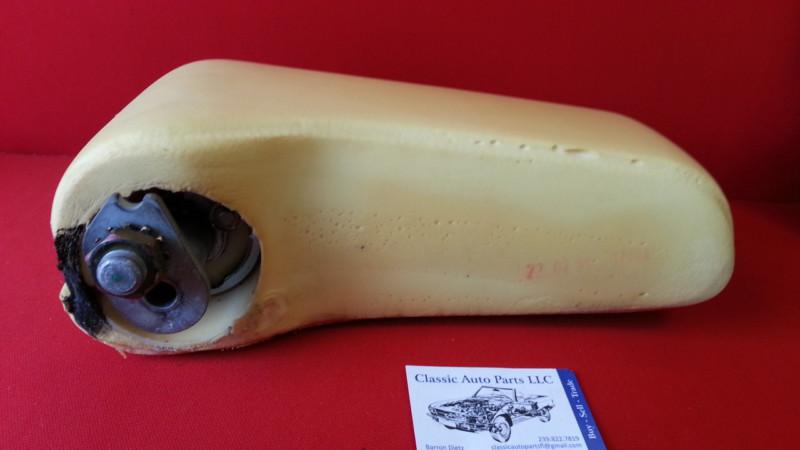 Mercedes benz w126 center armrest - no cover