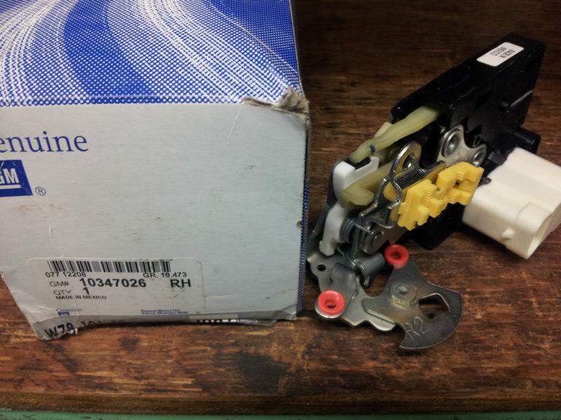 2003-2005 chevy impala monte carlo right front door lacth actuator 10347026