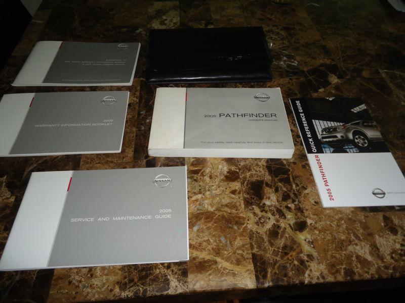 2005 nissan pathfinder owner's manual set