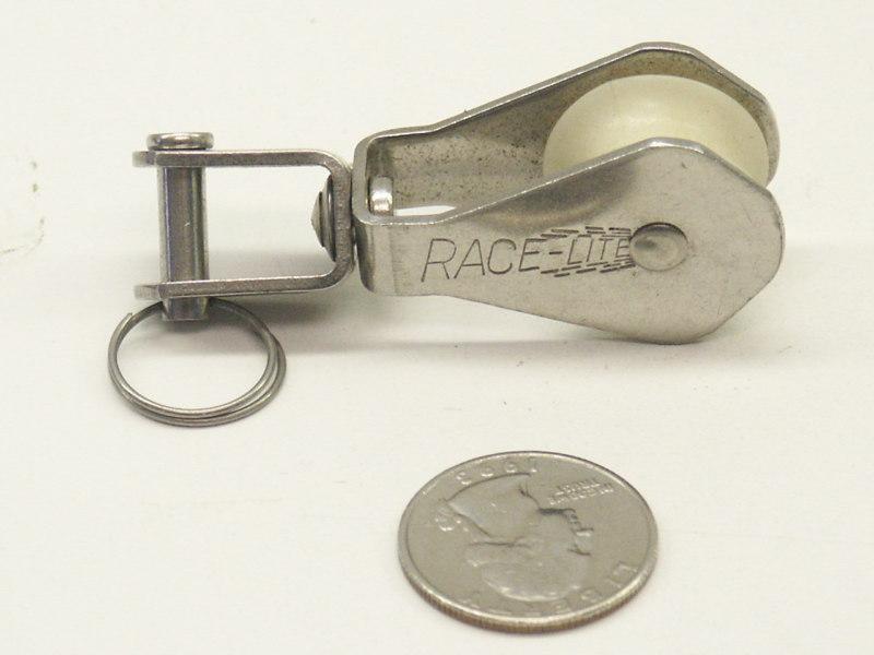 3 x vintage small racelite swivel shackle block,s 5/16" line max. new