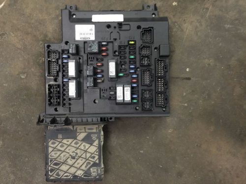 Fuse panel 2012 freightlinner cascadia