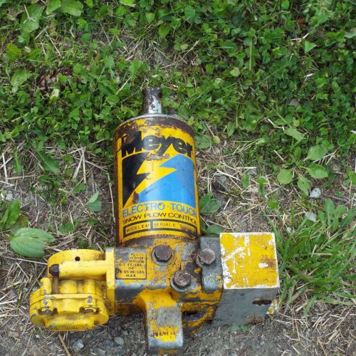 Meyer e 47 pump  plow pump