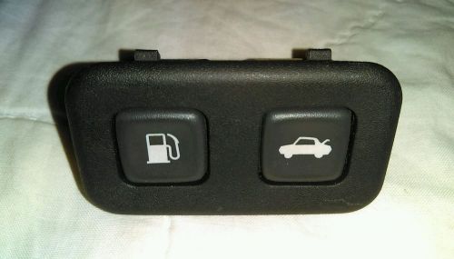 2005-2013 corvette c6 fuel gas door and trunk hatch release switch gm 10359728