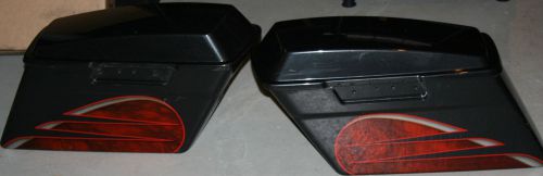 Used original harley fiber glass saddle bags w speaker holes 1998-2008 used u-58