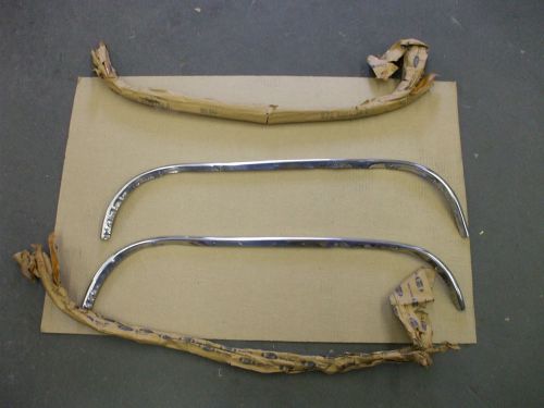 1955-57 ford thunderbird pr nos fender skirt mldgs very nice l@@@@@k