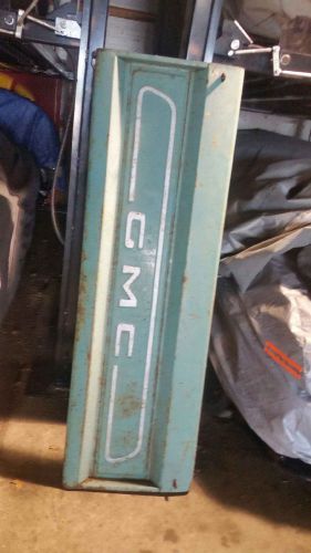 1960-1966 gmc tailgate