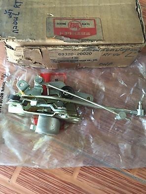 Toyota corona rt40 lock assy front door lh side genuine nos japan