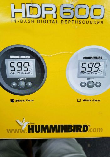 Hummingbird hdr 600 in-dash digital depthsounder