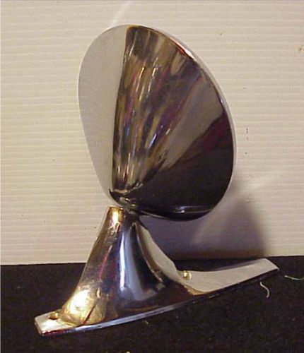 One vintage used crome sideview mirror-