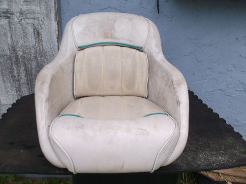 Sea ray signature 180 captains helm seat