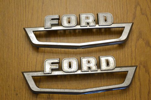 Vintage ford truck fender emblems c3tb.16a652.b pair